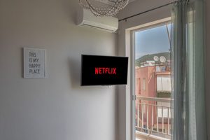 Waarom het kiezen van een serie tegenwoordig langer duurt dan het kijken zelf