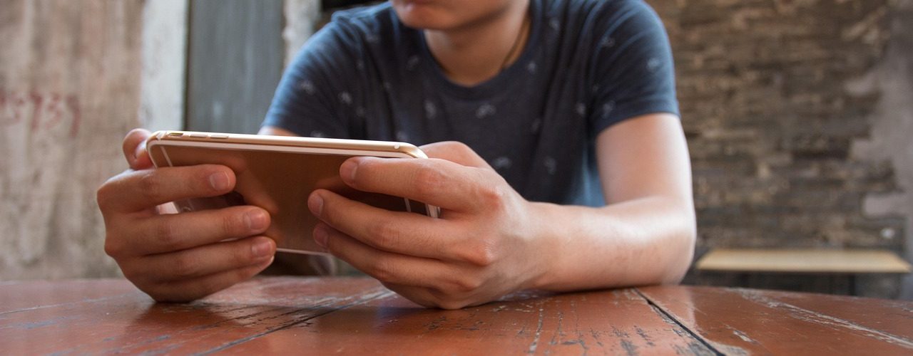 De voordelen van films kijken via je telefoon op een rij