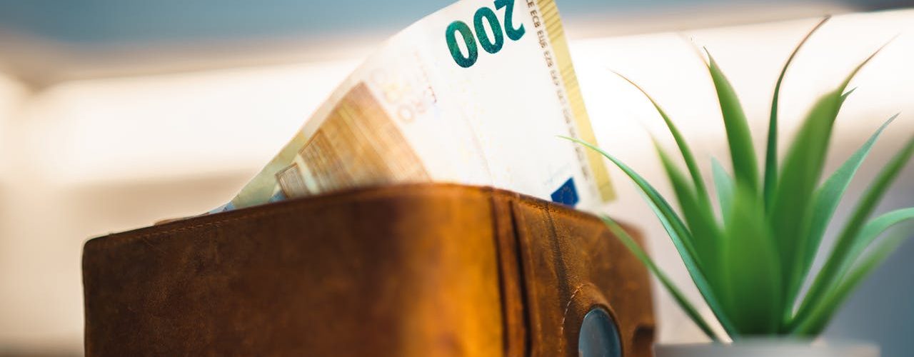 De verborgen kosten van autorijden waar je vooraf aan moet denken
