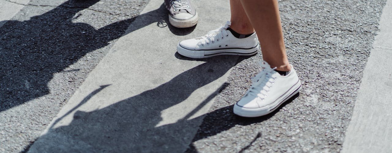 Hoe kies je herenschoenen die niet alleen goed staan, maar ook de hele dag werken?